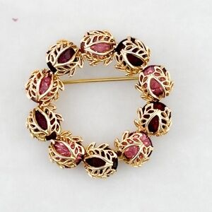 Vintage Pink And Red Rhinestone Open Circle Wreath Brooch With Gold Leaf Overlay